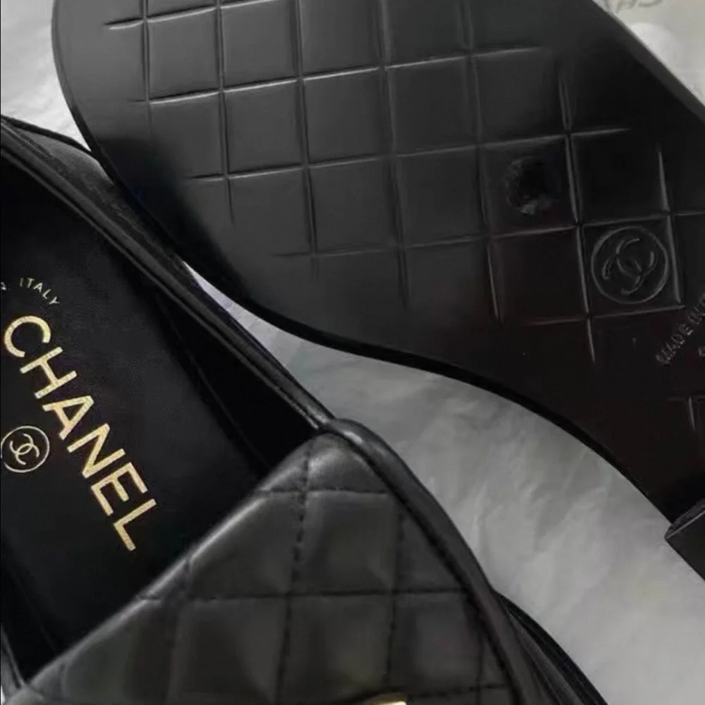 CHANEL Black Loafers with Gold Accents - Picture 4 of 4